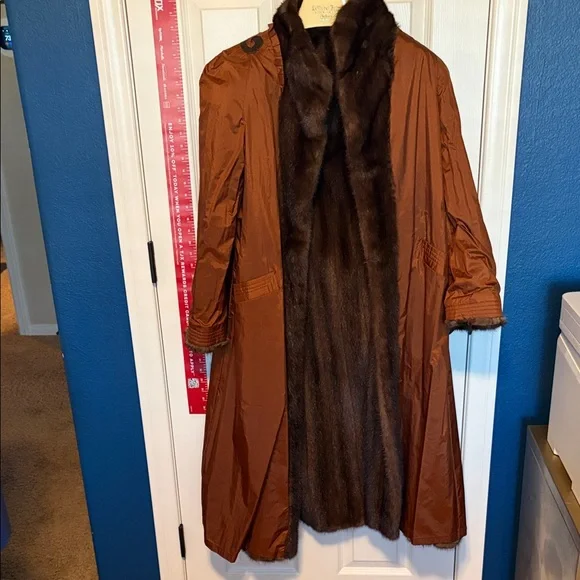 WOMENS Vintage Mink Coat. LeNobel Furs Brown Fur Coat - Picture 4 of 9